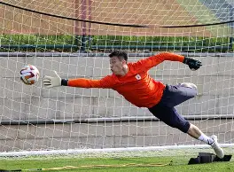 ag体育注册-清晨塞维利亚临场应变——荷甲节点到来，话题不断，阵容厚度经受考验