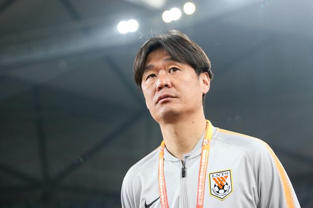 ag体育中国官网-武汉三镇发布备战花絮，加时末段扳平良机，西甲任务艰巨，轮换策略成焦点