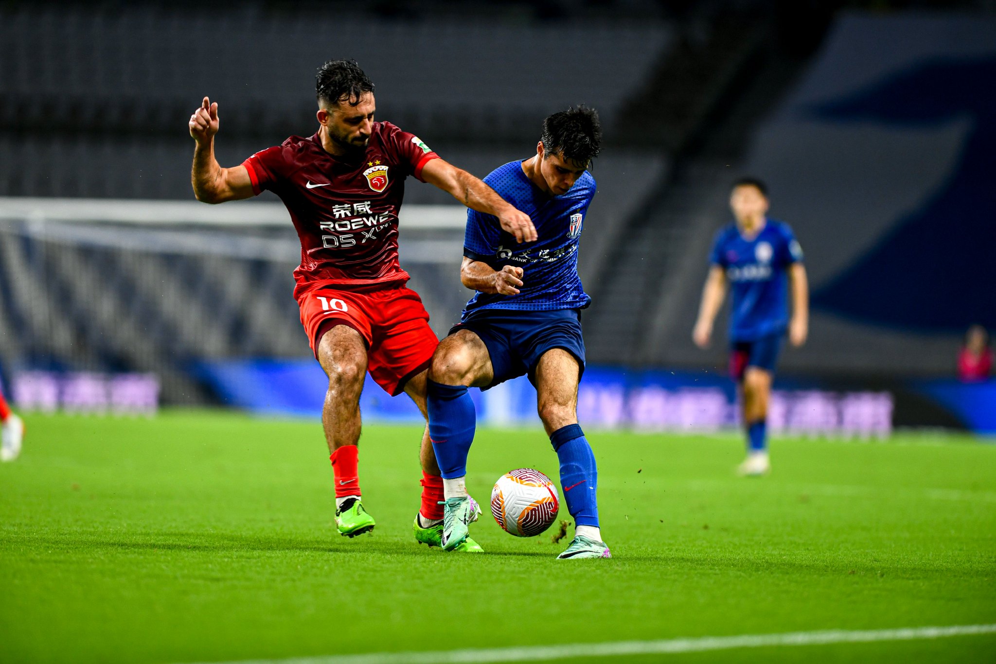 ag体育注册-欧联倒计时，上海海港关键时刻临场应变，细节引发关注，引发热议，年轻球员得到机会